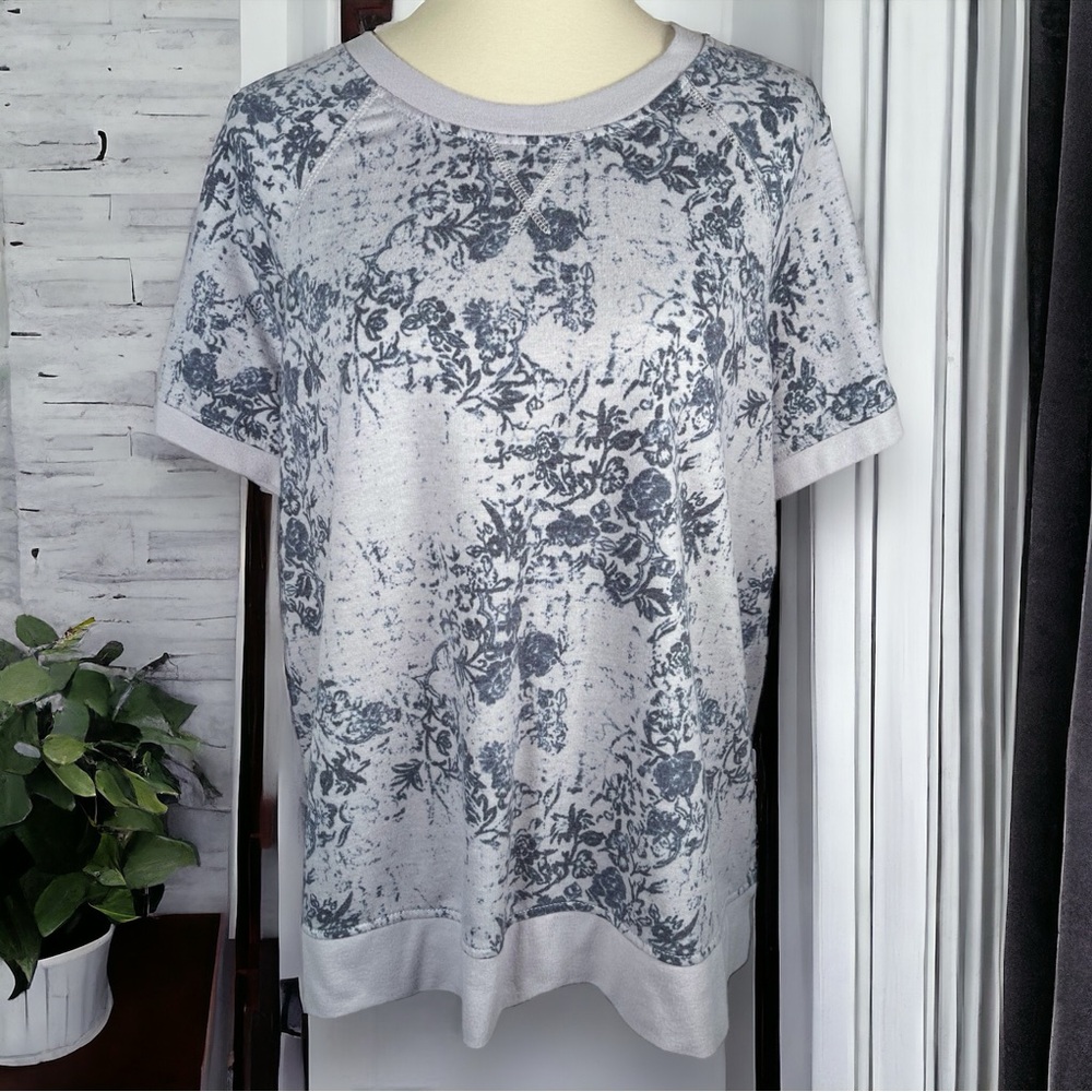 Lane Bryant Livi Active Short Sleeve Sweatshirt
